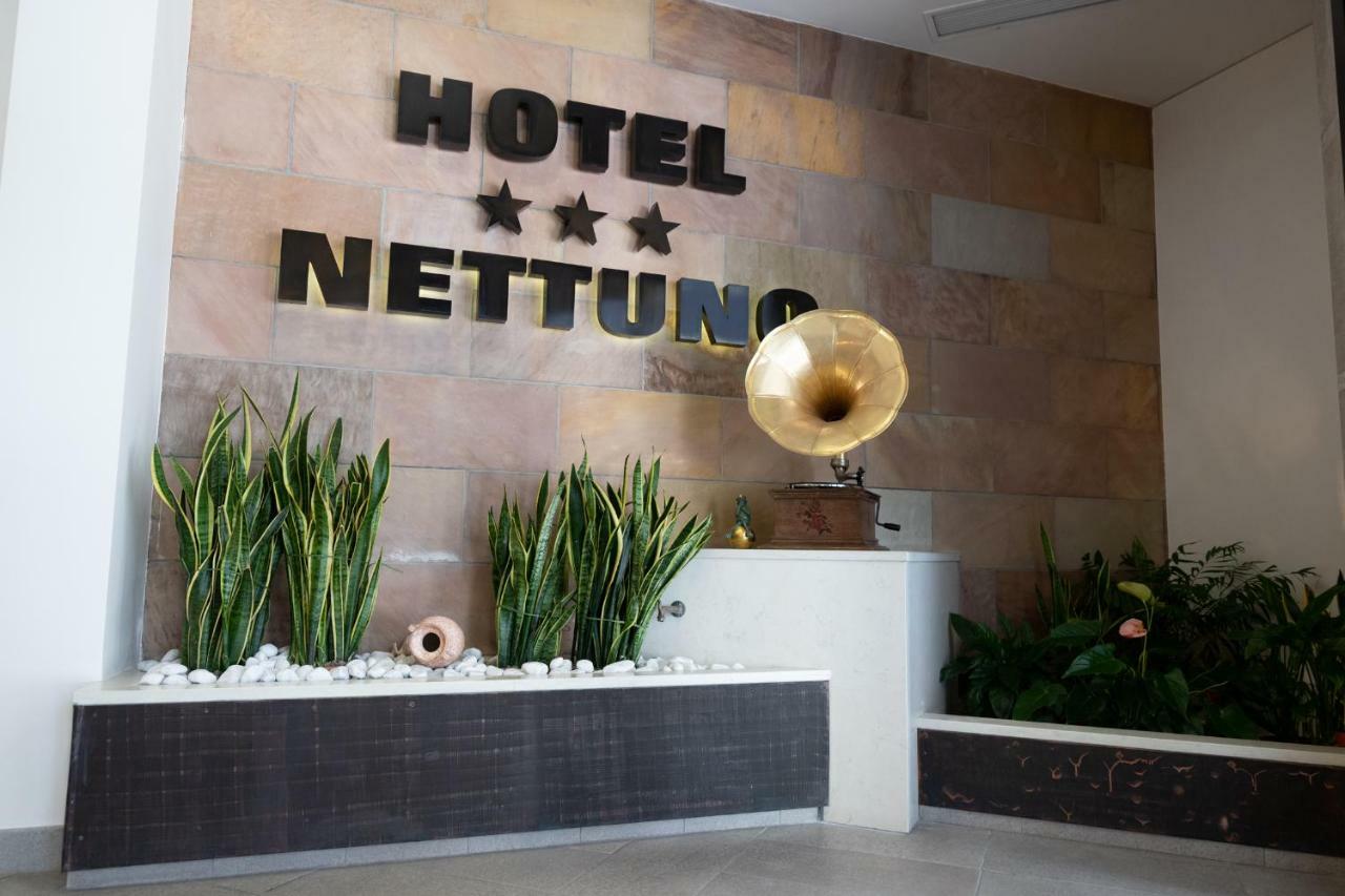 Hotel Nettuno Caorle Eksteriør billede